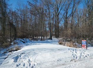 197 N Cotter Rd, Essexville, MI 48732