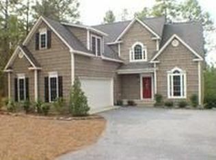 180 Longleaf Dr NW, Pinehurst, NC 28374