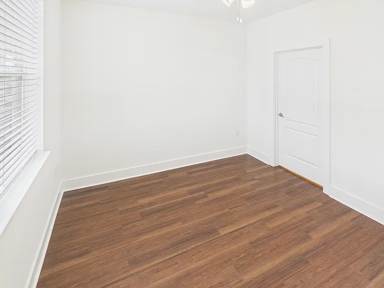 275 Quinn Ln #21-103 — Photo 4