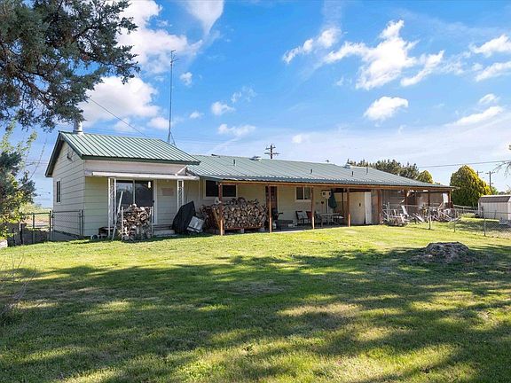 3rd image of 4197 Fallon Dr