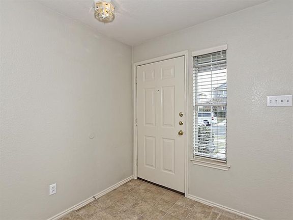 4th image of 2202 Melissa Oaks Ln