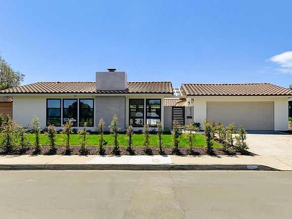 2nd image of 8838 La Jolla Scenic Dr N