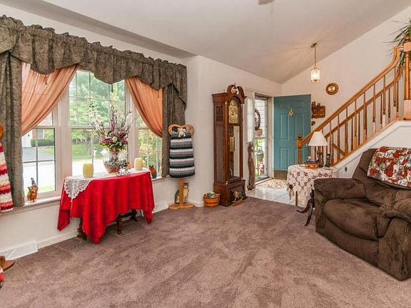 5th image of 3122 Woodridge Dr