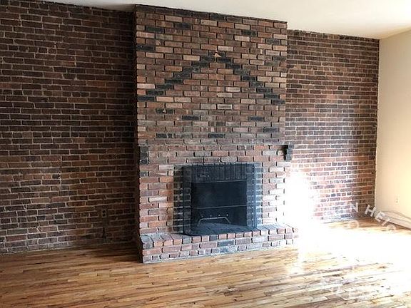 3rd image of 141 Amity St APT 5