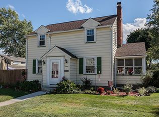 15 Chimayo Rd, Irondequoit, NY 14617