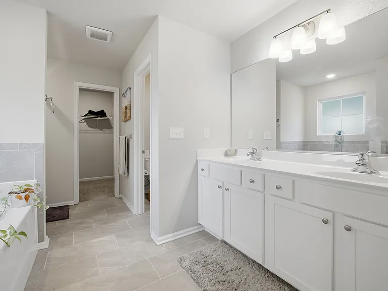 1001 Marietta Ave — Photo 5