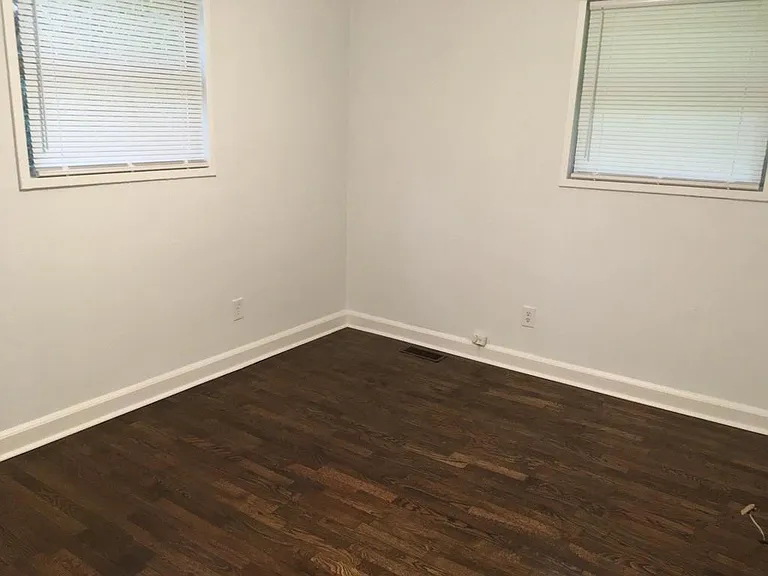 2335 Scotty Cir — Photo 7