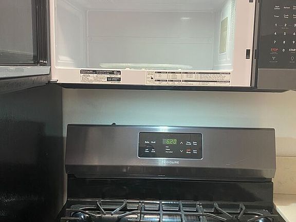 5th image of 3812 Wisconsin St APT 8