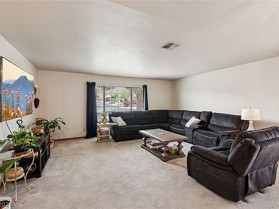 5th image of 1671 Monterey Sunrise Dr
