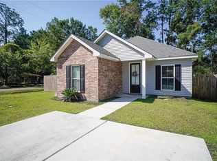 2401 Bluebird St, Slidell, LA 70460