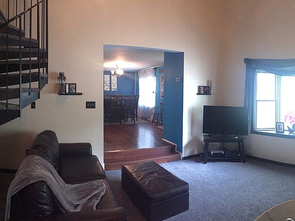 2nd image of 1751 Langeland Ave