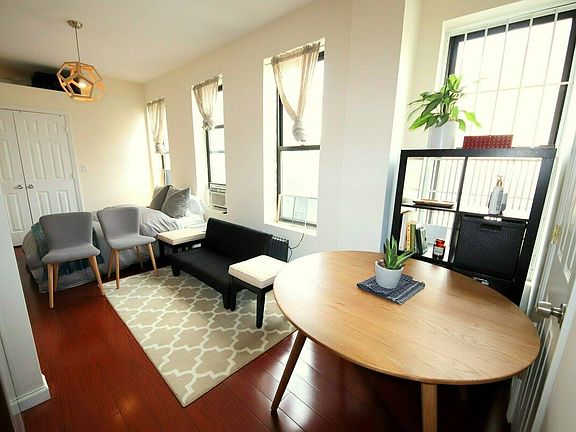 2nd image of 18 1st Ave APT 20