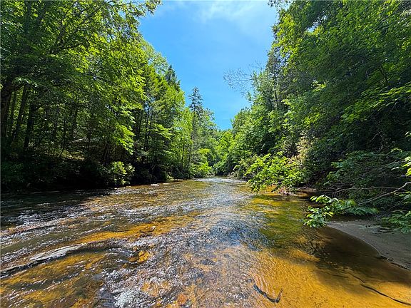 4th image of 183 Chauga Valley Rd