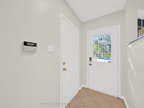 4th image of 3 Binbury Way