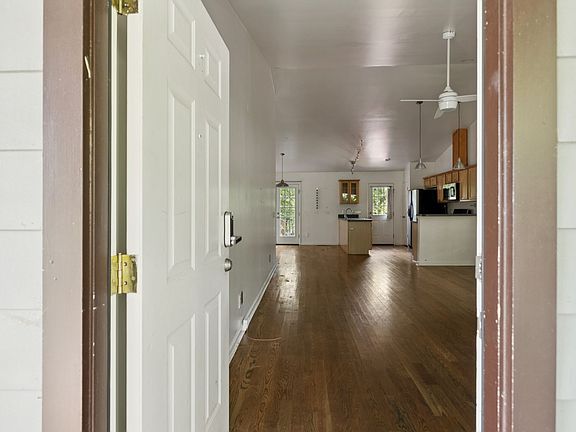 4th image of 1007 Glenview Dr