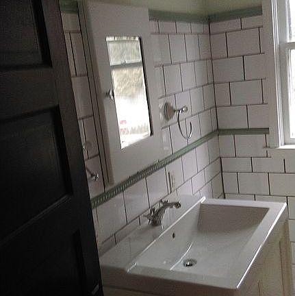 5th image of 37889 Jefferson Ave