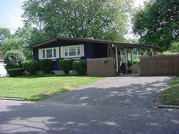 2nd image of 61 Cheryl Dr