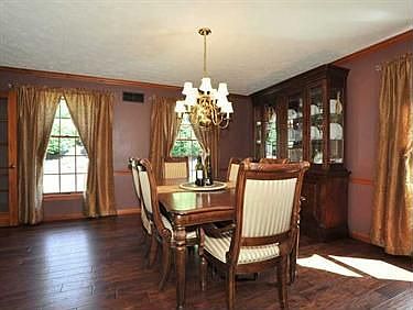 3rd image of 3828 Kim Ln