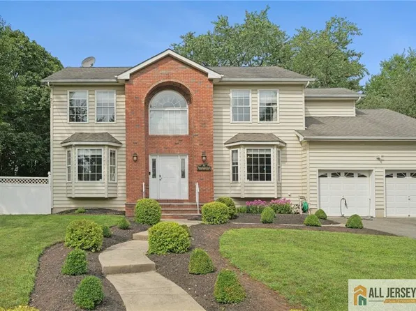 32 Franklin St, Piscataway, NJ 08854