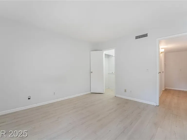 3141 Pinehurst Dr #C — Photo 35