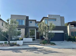 20401 W Aberdeen Ln, Northridge, CA 91326