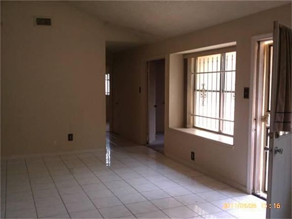 2nd image of 5415 Cross Valley Dr