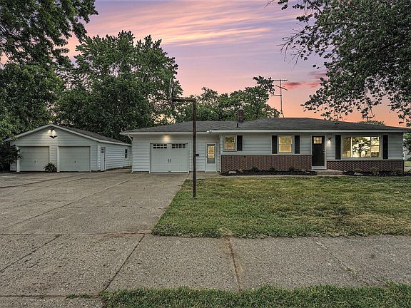 2nd image of 5440 Marlin Ave