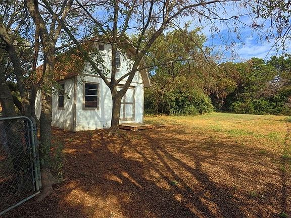 4th image of 1323 Elsmere Dr