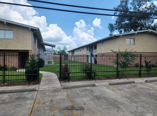 1604 W Cherry Ave, Orange, TX 77630