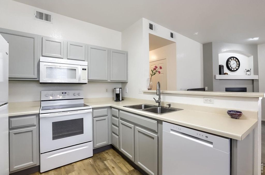 3002 W Elizabeth St #7D