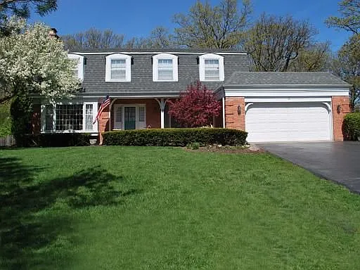 2 Grenadier Ct photo 1