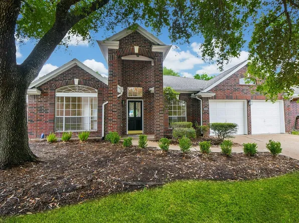 202 Knoll Forest Dr, Sugar Land, TX 77479