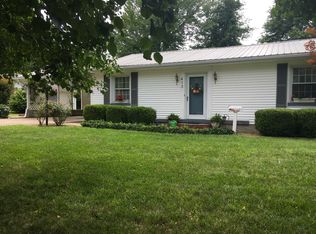 413 Paradise St, Greenville, KY 42345