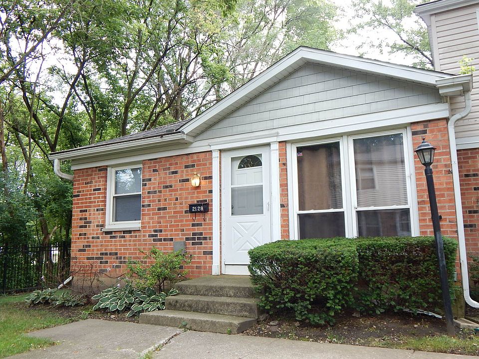 1st image of 2128 Greenwood Ct