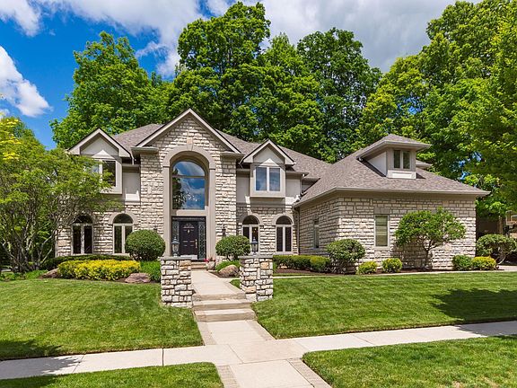 2nd image of 7109 Coventry Woods Ct