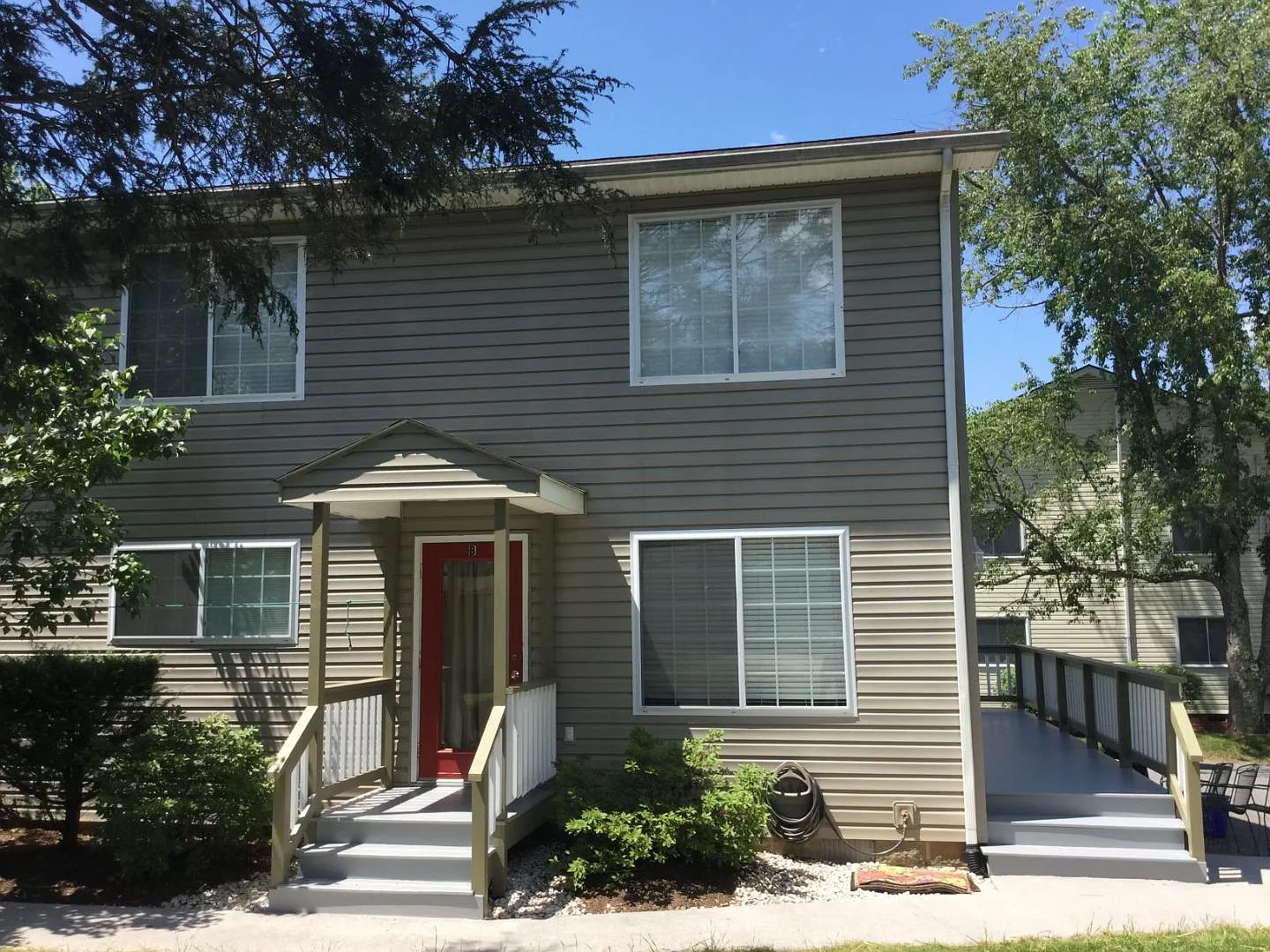 619 B Lee Street - 619B — Photo 1