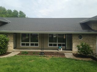 1611 N 58th St, Omaha, NE 68104