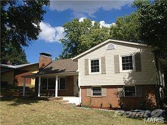 3rd image of 39 Montauk Dr