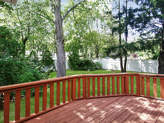 5th image of 21 Parnell Dr