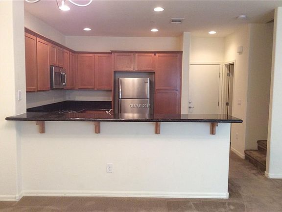 3rd image of 1560 Plaza Centre Dr Unit 104