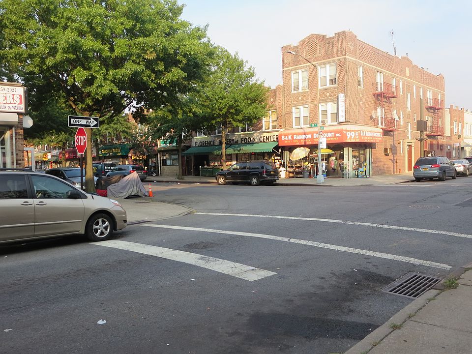 2nd image of 6121 20th Ave