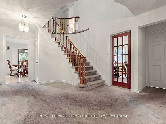 3rd image of 93 Soho Cres