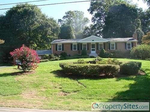 1st image of 863 Golden Arrow St