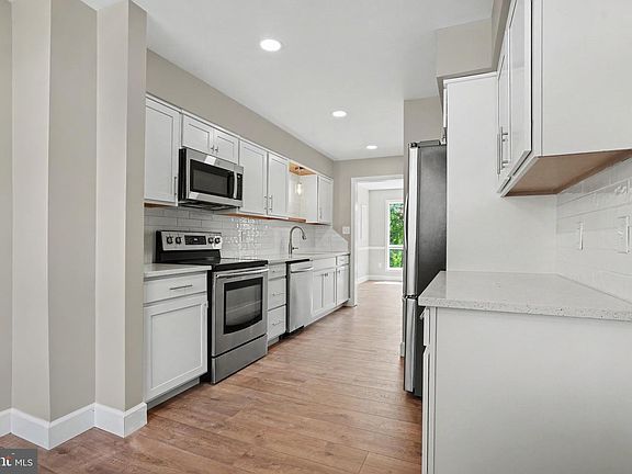3rd image of 1740 Creek Vista Dr