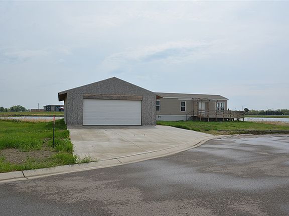 2nd image of 811 Frontier Ln