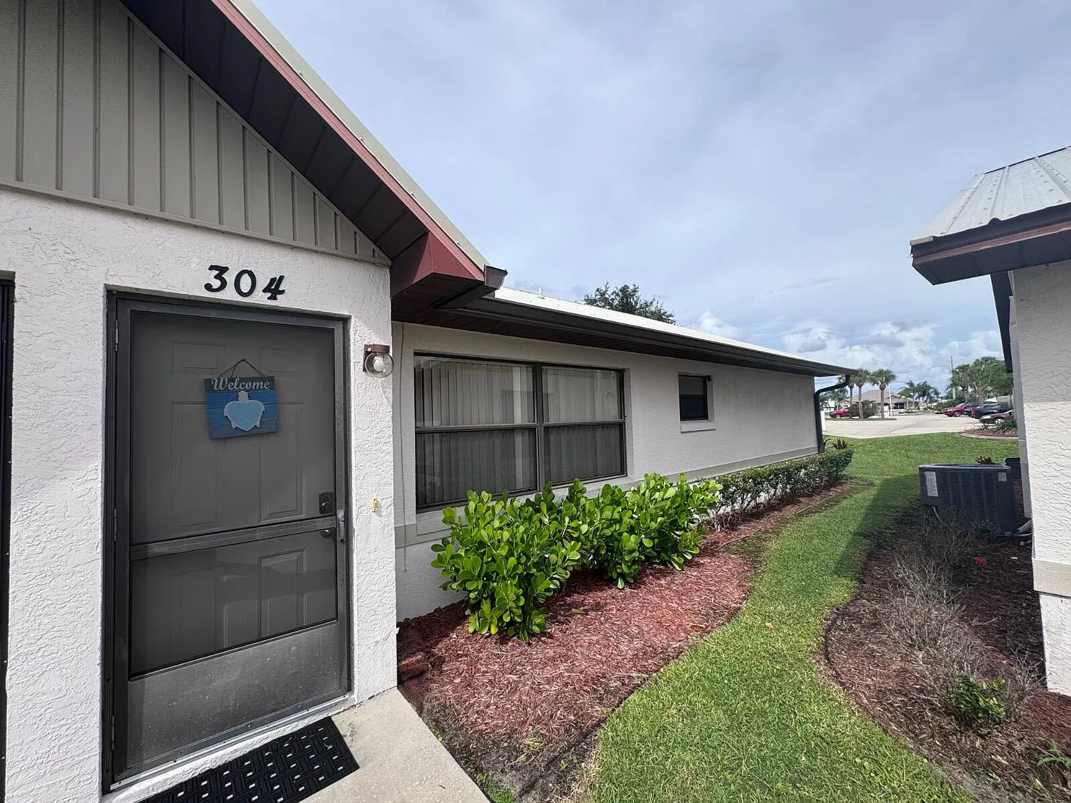 2 bed, 2.0 bath, 1050 sqft, $2,600 — Photo 1
