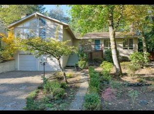 8 Icarus Loop, Lake oswego, OR 97035
