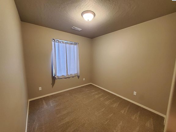 2nd image of 613 Marysville Way