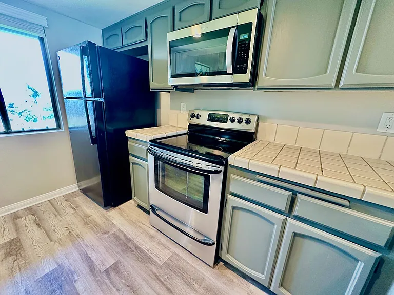 821 America Way — Photo 14