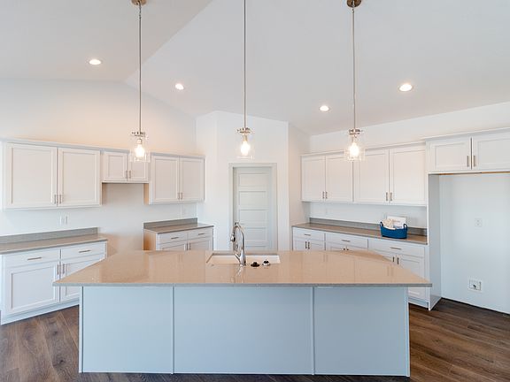 3rd image of 5101 Overlook Ln
